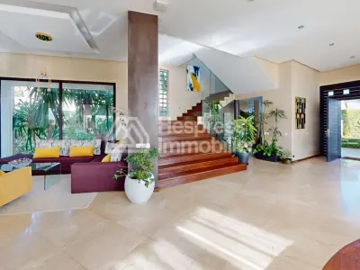 Exceptional Residence with Panoramic Ocean View