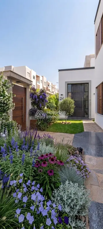 For sale: luxury villa with extension Illigh