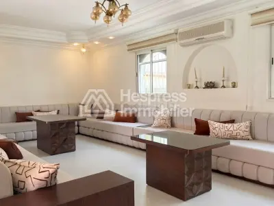 Villa with Great Potential: Panoramic View