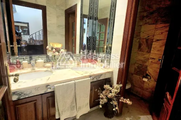 Magnificent villa in L' Oasis