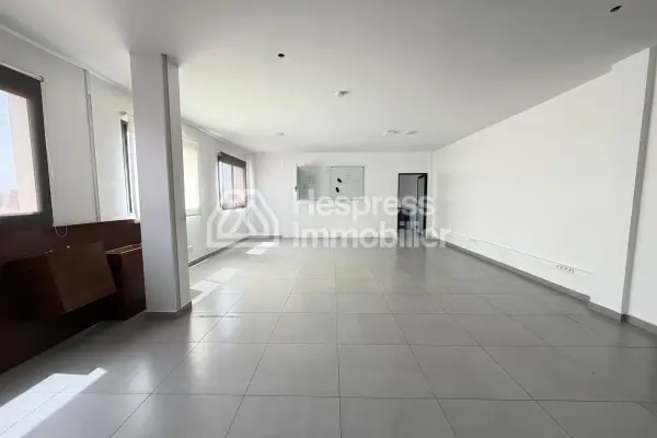 Professional office space of 78 m2 on Avenue Hassan II at Agadir A strategic address for your business