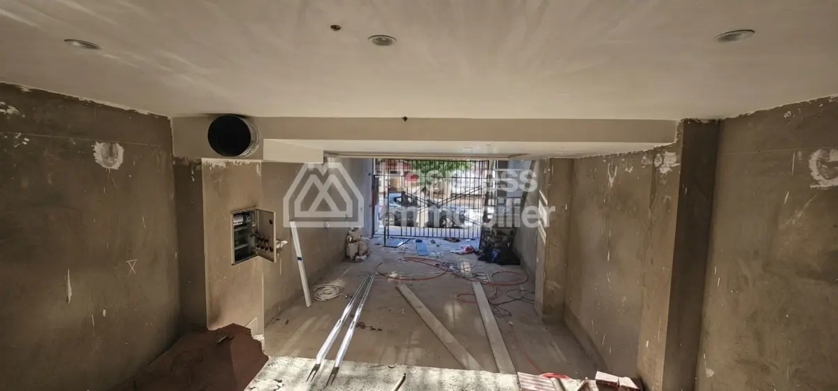 Commercial premises of 99 m² near Aida Village