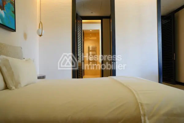 A One-Bedroom Apartment, Four Seasons Private Residences, M Avenue