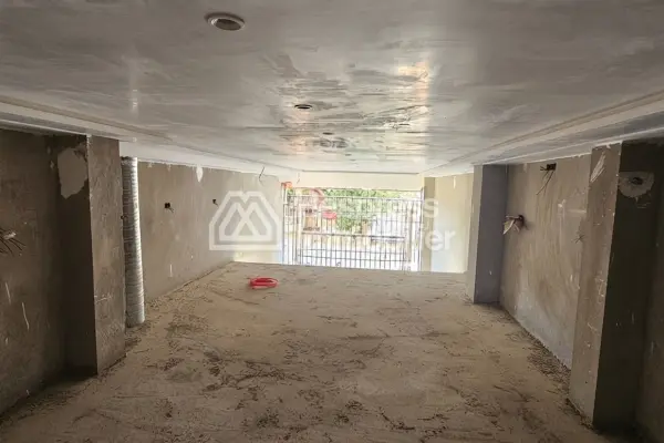 Commercial premises of 99 m² near Aida Village
