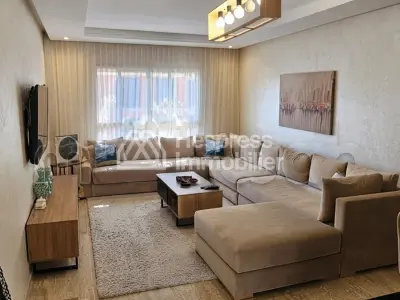 Furnished apartment 92m² with parking space, 2 facades