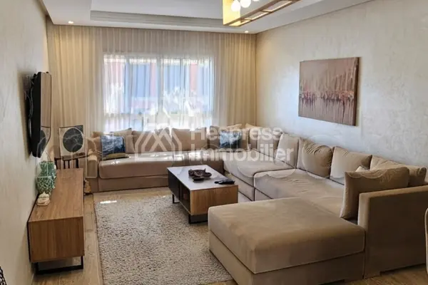 Furnished apartment 92m² with parking space, 2 facades