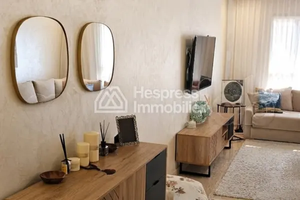 Furnished apartment 92m² with parking space, 2 facades