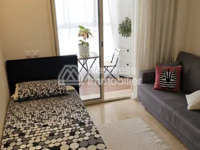 Furnished apartment 92m² with parking space, 2 facades