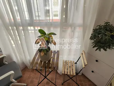 Furnished apartment 92m² with parking space, 2 facades