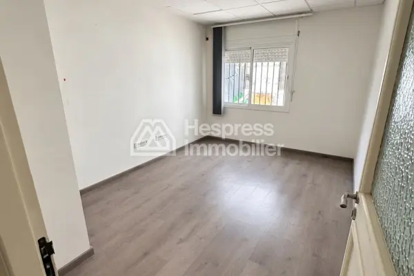 Bureau Professionnel Premium 239 m² à vendre – Avenue Mohammed V, Tanger