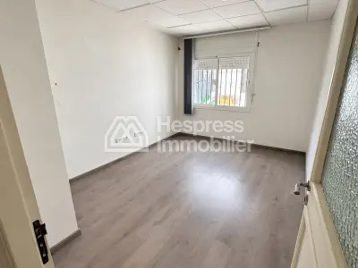 Bureau Professionnel Premium 239 m² à vendre – Avenue Mohammed V, Tanger