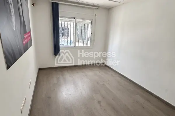 Bureau Professionnel Premium 239 m² à vendre – Avenue Mohammed V, Tanger