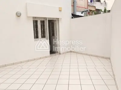 Bureau Professionnel Premium 239 m² à vendre – Avenue Mohammed V, Tanger