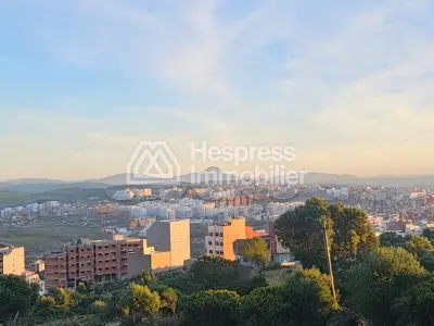 R3 plot of land measuring 929 m² in Sania – Tangier