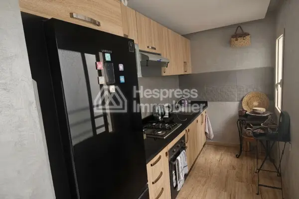 Appartement 87 mètres carrés avec grande terrasse, Moujahidine