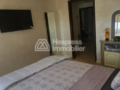 Appartement 87 mètres carrés avec grande terrasse, Moujahidine