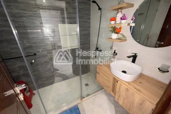 Très bel appartement meublé à louer – Plein centre ville de Tanger