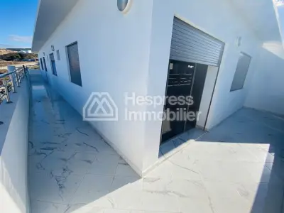 Superb apartment for rent with sea view in Malabata