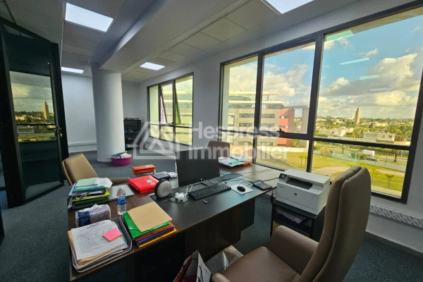Bureau à louer, 115m² à Casablanca