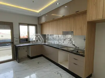 Maison R+3 commercial à vendre
