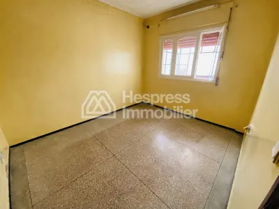 شقة جميلة للبيع في قلب مدينة طنجة ، ساحة المدينة