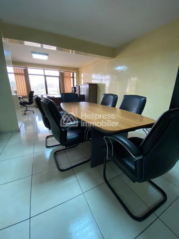Office space for rent, 210m² at Casablanca