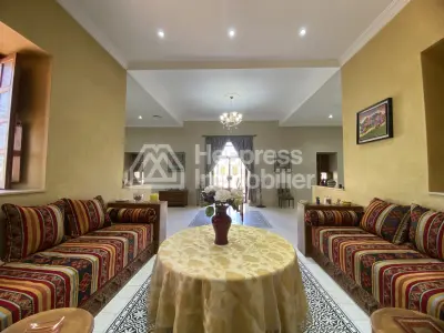 حصري! عقار استثنائي ورياض ساحر للبيع بالقرب من أغادير