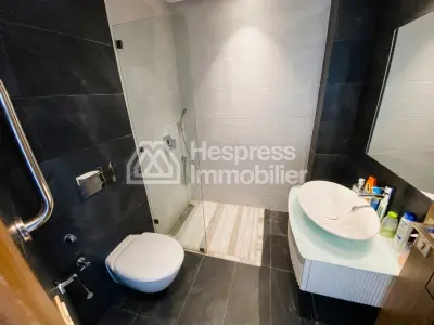 For rent – ​​High-end furnished apartment with no overlooking neighbors in Malabata Place Mozart