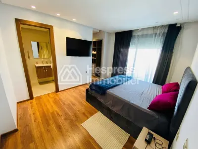 For rent – ​​High-end furnished apartment with no overlooking neighbors in Malabata Place Mozart