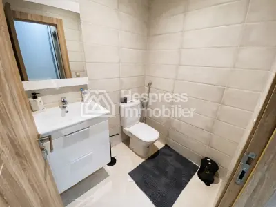 Beautiful furnished apartment for sale in a gated residential complex with communal pool in El Ghandouri Malabata