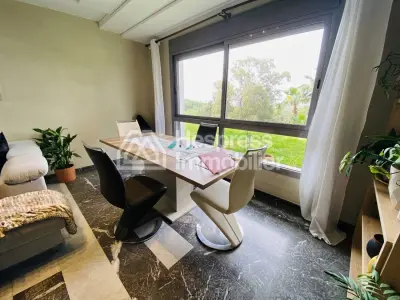 شقة مفروشة رائعة للإيجار في مجمع سكني مزود بمسبح، تقع في طنجة ، مالاباطا