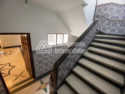 منزل للبيع في Bel Air - Val fleuri . عشر غرف. غرفة معيشة على الطراز الأوروبي