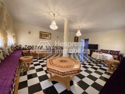 منزل للبيع في Bel Air - Val fleuri . عشر غرف. غرفة معيشة على الطراز الأوروبي