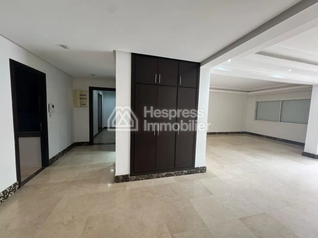 For rent – ​​Superb apartment in Mahaj Riad – 15,000 DH/month