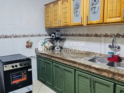 شقة للإيجار في برانس، طريق الرباط