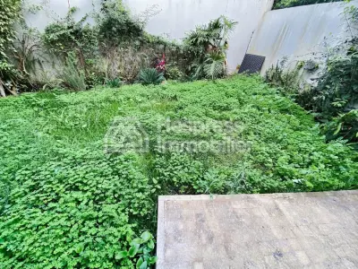 فيلا فاخرة للإيجار في مجمع سكني مرموق وآمن في كاليفورنيا جبل كبير طنجة