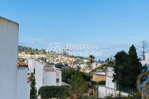 فيلا فاخرة للإيجار في مجمع سكني مرموق وآمن في كاليفورنيا جبل كبير طنجة