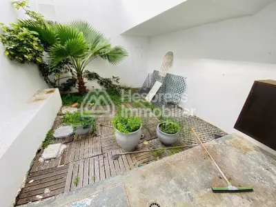 فيلا فاخرة للإيجار في مجمع سكني مرموق وآمن في كاليفورنيا جبل كبير طنجة