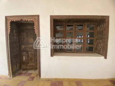 Luxury riad for sale, requiring renovation/operation, 660 m2 of covered space on 2 hectares between Agadir and Taroudant