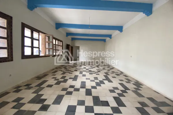 Luxury riad for sale, requiring renovation/operation, 660 m2 of covered space on 2 hectares between Agadir and Taroudant