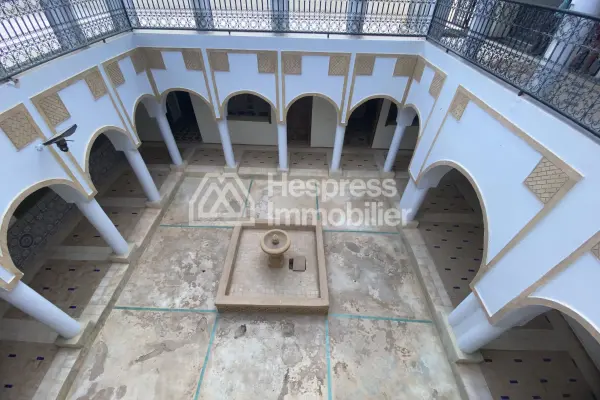 Luxury riad for sale, requiring renovation/operation, 660 m2 of covered space on 2 hectares between Agadir and Taroudant