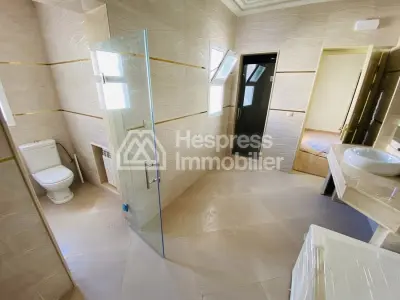Splendid villa for sale in Jbel Kbir