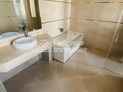 Splendid villa for sale in Jbel Kbir