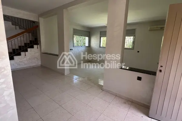 villa de Prestige Entièrement Rénovée à Oulem Souissi – 34 000 DH/mois