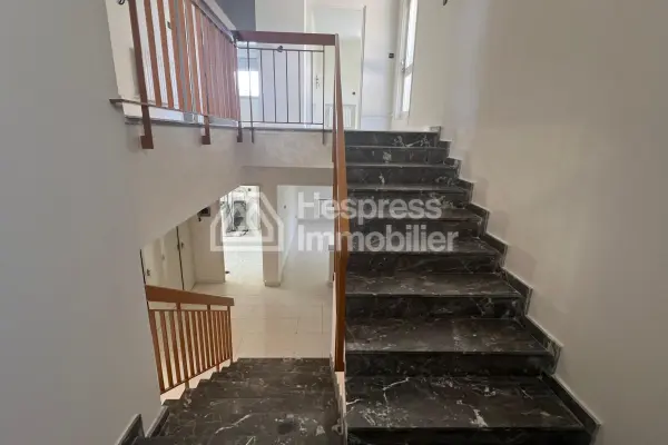 villa de Prestige Entièrement Rénovée à Oulem Souissi – 34 000 DH/mois