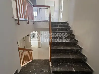 Luxury villa, fully renovated, in Oulem Souissi – 34,000 DH/month