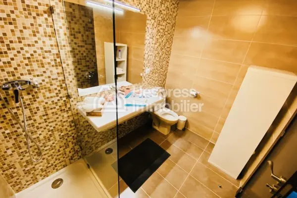 شقة جميلة للإيجار في Tanger City Center . غرفة نوم واحدة. مفروشة بالكامل.