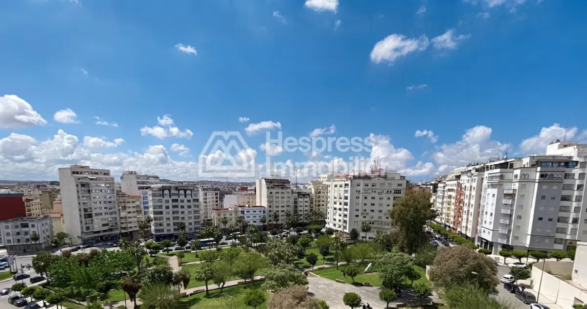 FOR SALE – Luxury apartment in the heart of the city center of Tangier – 167 m², no overlooking neighbors