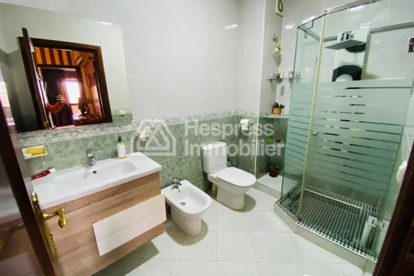 FOR SALE – Luxury apartment in the heart of the city center of Tangier – 167 m², no overlooking neighbors