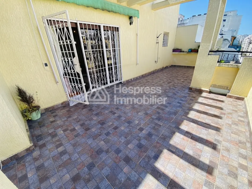 À louer – Superbe appartement vide en plein boulevard Nejma à Tanger